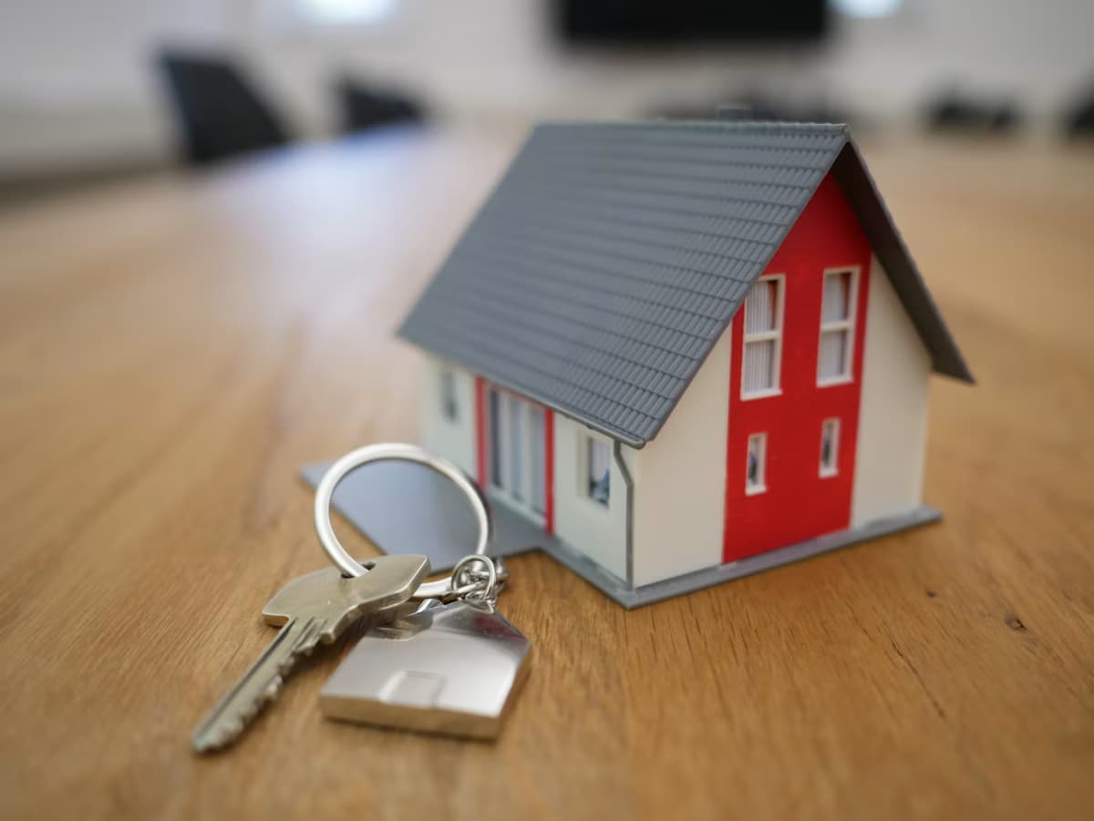 Summer Home Security Checklist for Boston Homeowners