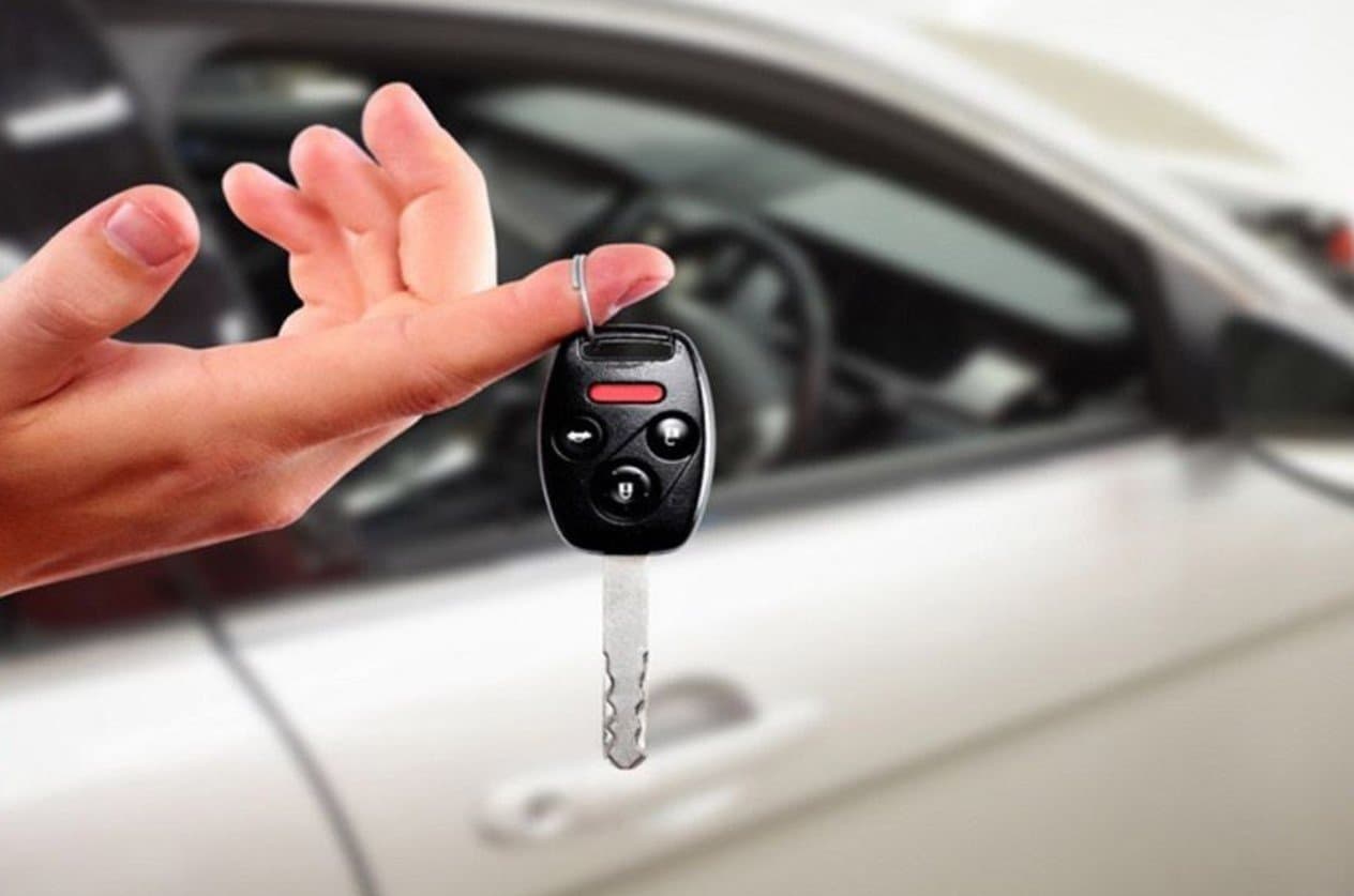 Car key replacement service